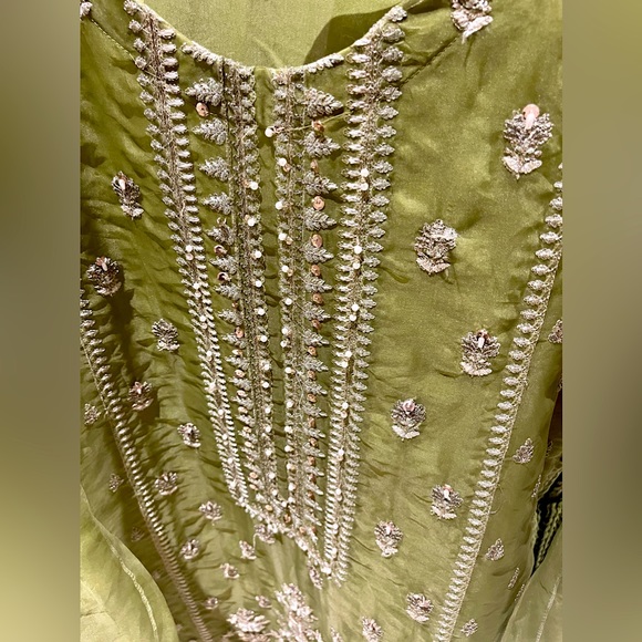 Green 3 Piece Embroidered Kurta Crushed Sharara - Picture 2 of 5